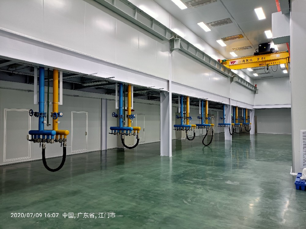 如何確保注塑車間機(jī)房冷卻系統(tǒng)節(jié)能改造計劃的順利實施？